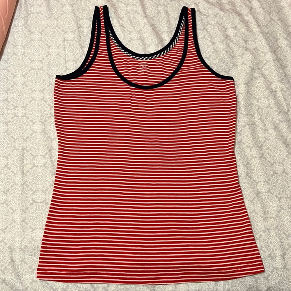 🍎Women’s Crown & Ivy Tank Top ~ Red w White Stripes & Navy Trim ~ Size M 3/25🍎